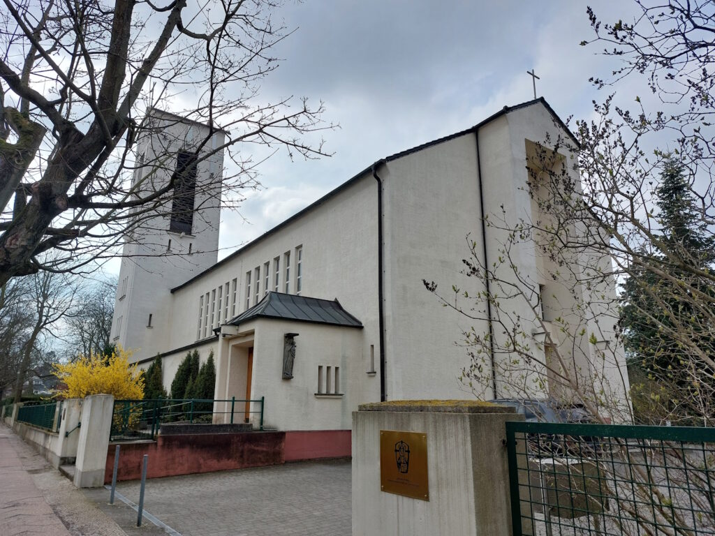 Sonntag-Abendgottesdienste in Salvator